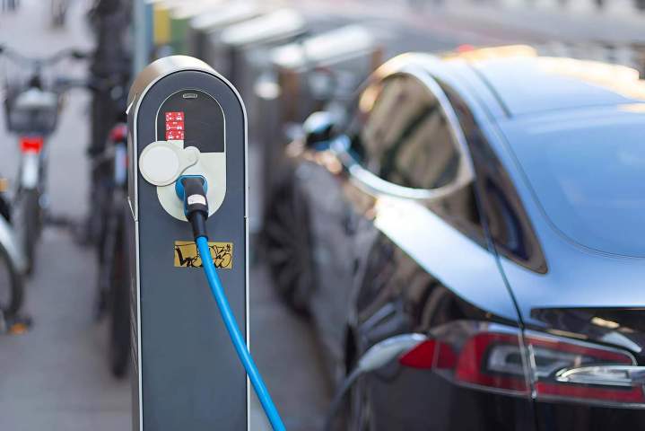 Pose borne voiture électrique Saint-Pierre-la-Bruyère